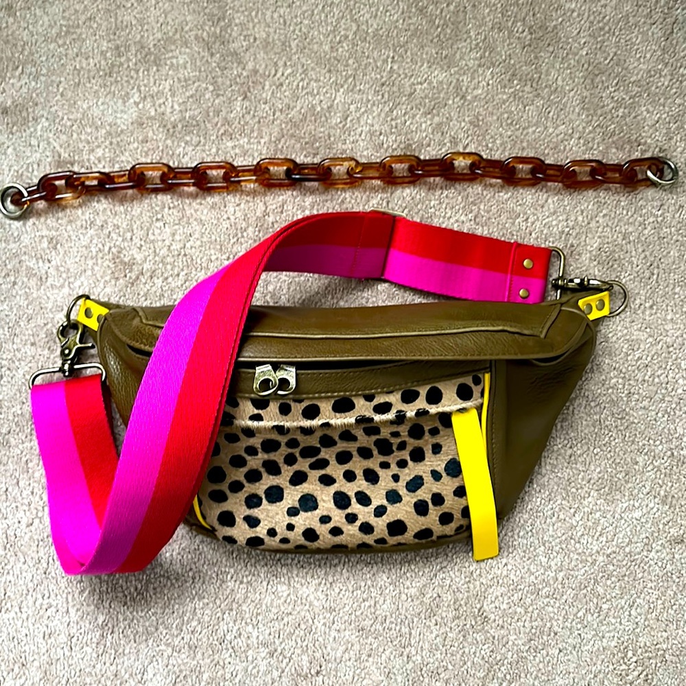 Parker Thatch Slingbag and Straps!